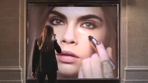 YSL TOUCHE ECLAT – THE NEW VIDEO WITH CARA 